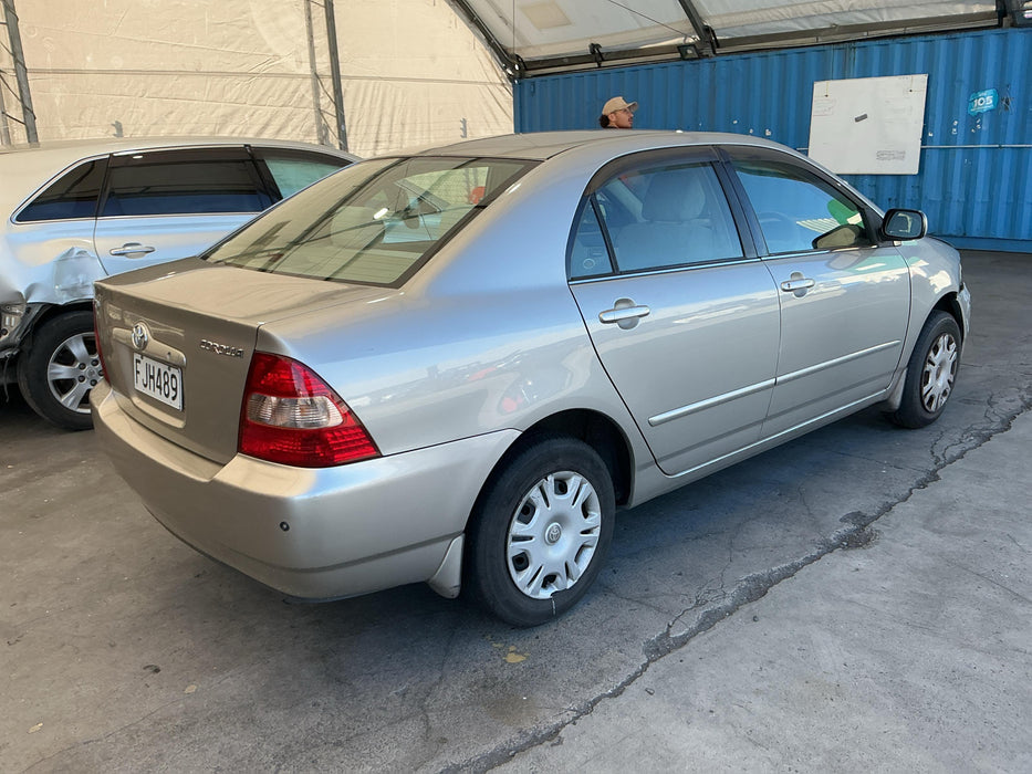 2001 Toyota Corolla Fielder E120 5850 - Used parts for sale