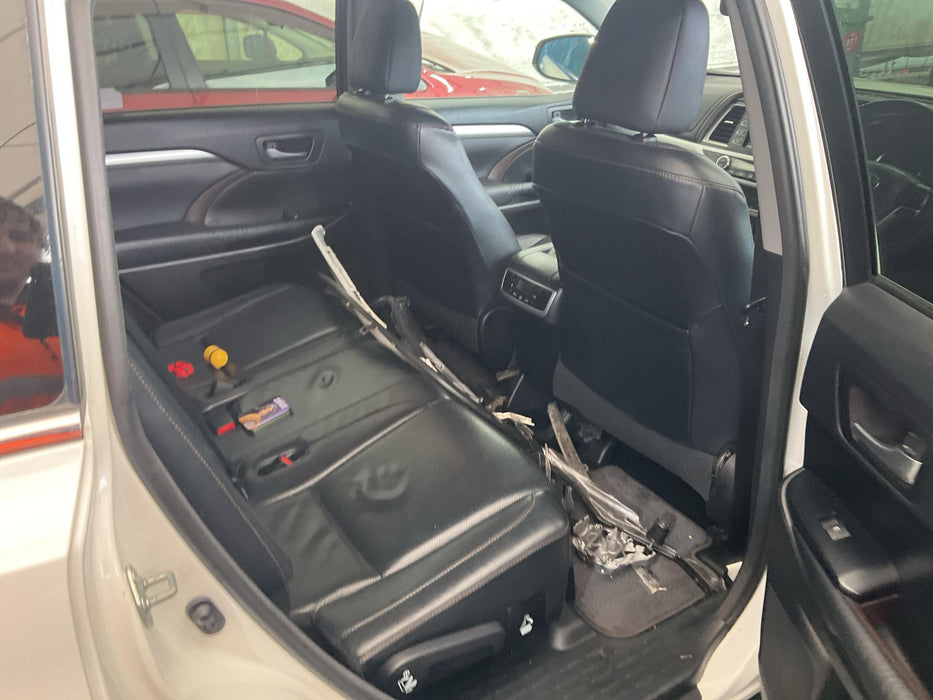 2015 Toyota Highlander GXL 3.5P/4WD/6AT/SW/  5186 - Used parts for sale