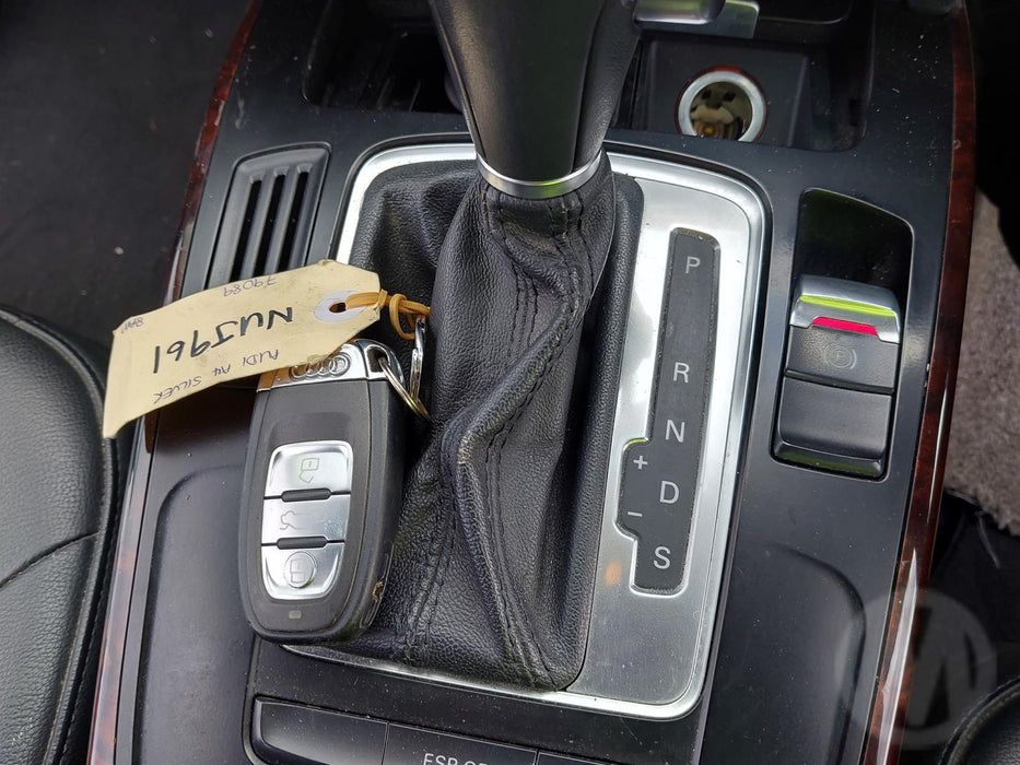2010 Audi A4 2.0 TDI MULTI SEDAN  4415 - Used parts for sale