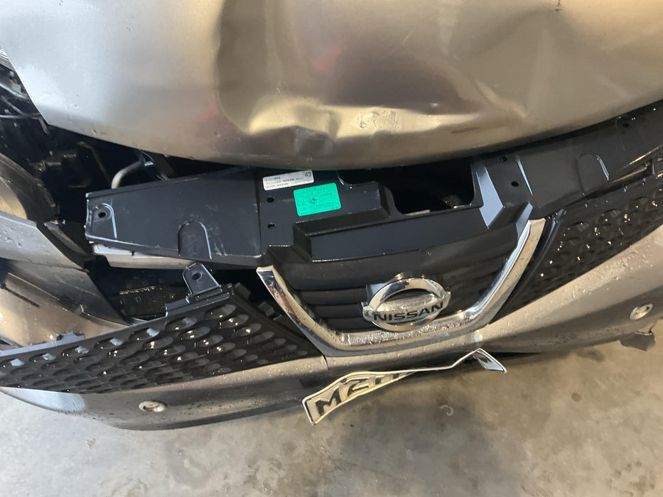 2013 Nissan Juke  I F15 6096 - Used parts for sale