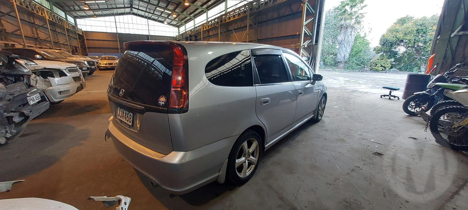 2004 Honda Stream   5379 - Used parts for sale