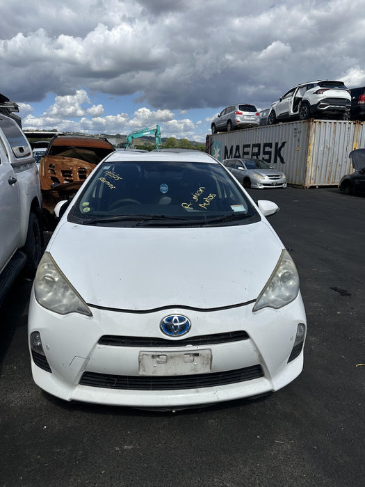 2013 Toyota Aqua Hybrid NHP10 6183 - Used parts for sale