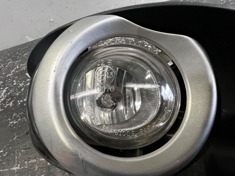 2004, Mazda, MPV, Right Fog Light