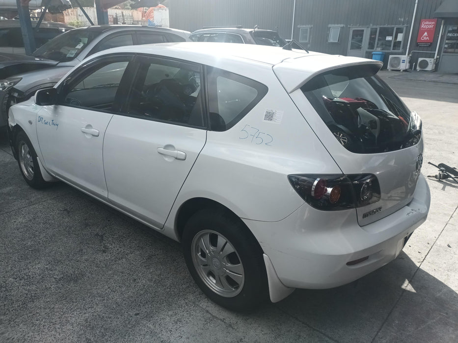 2005 Mazda Axela   5752 - Used parts for sale