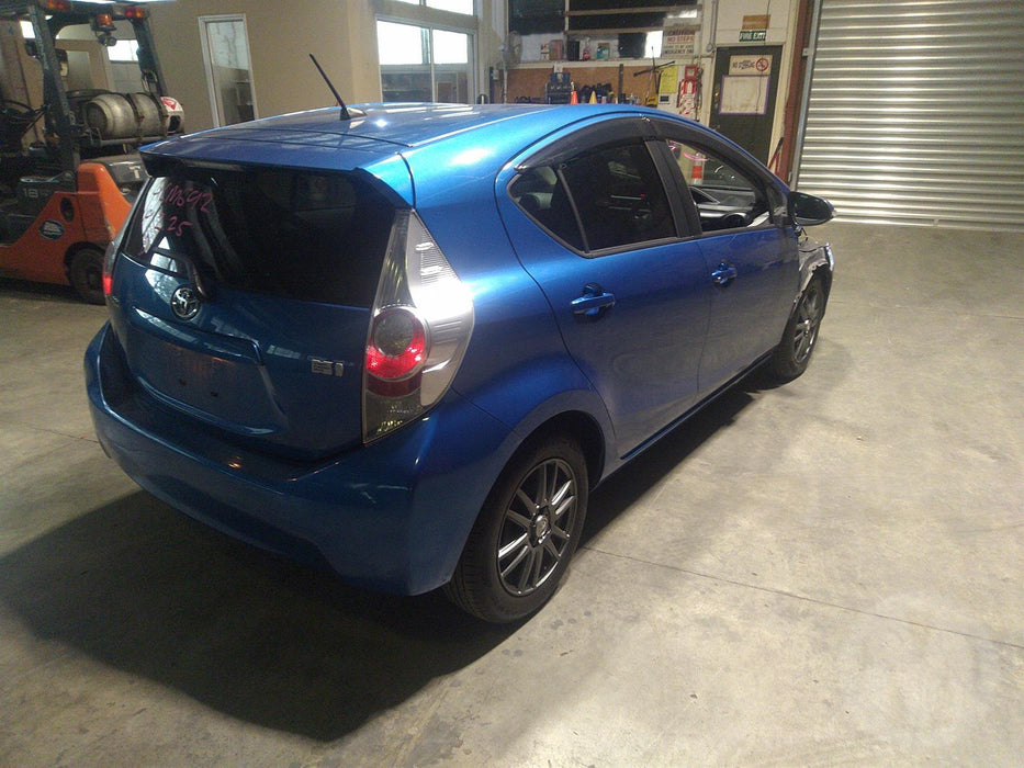 2012 Toyota Aqua Hybrid NHP10 6142 - Used parts for sale