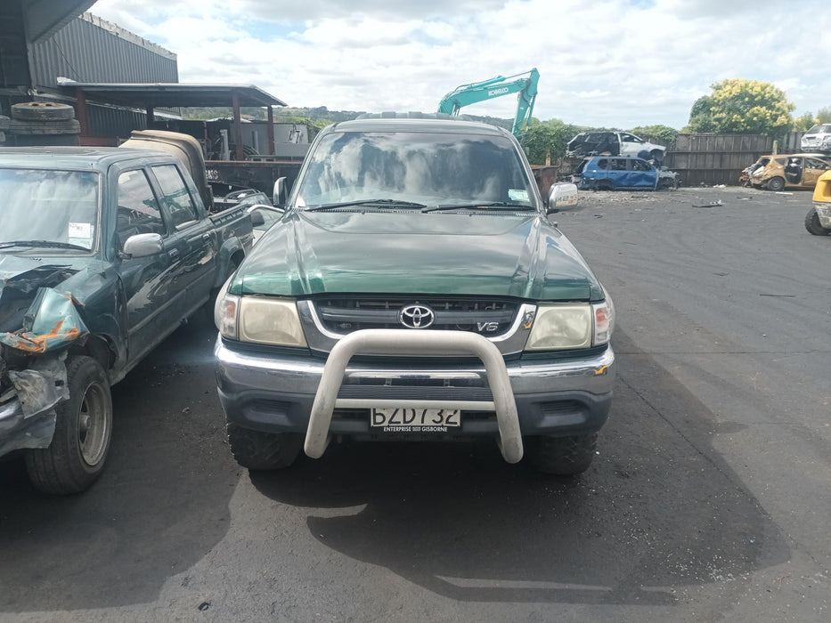 2004 Toyota Hilux 3.4P V6 4WD SR5 DCAB  5816 - Used parts for sale