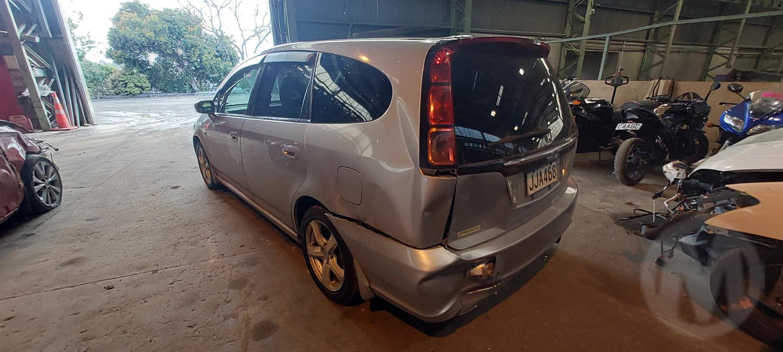 2004 Honda Stream   5379 - Used parts for sale