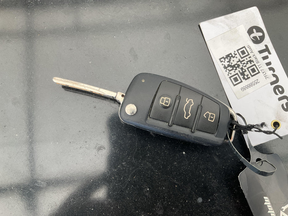 2006 Audi Tt   4010 - Used parts for sale