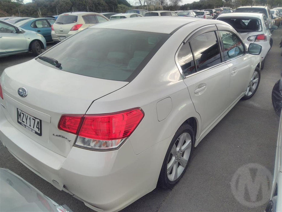 2011 Subaru Legacy 2.5i V BM 5977 - Used parts for sale