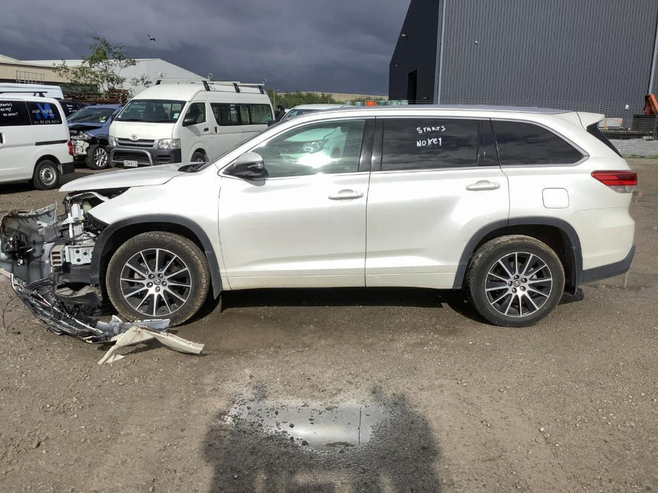 2017 Toyota Highlander LIMITED 3.5P/4WD/8AT  5421 - Used parts for sale