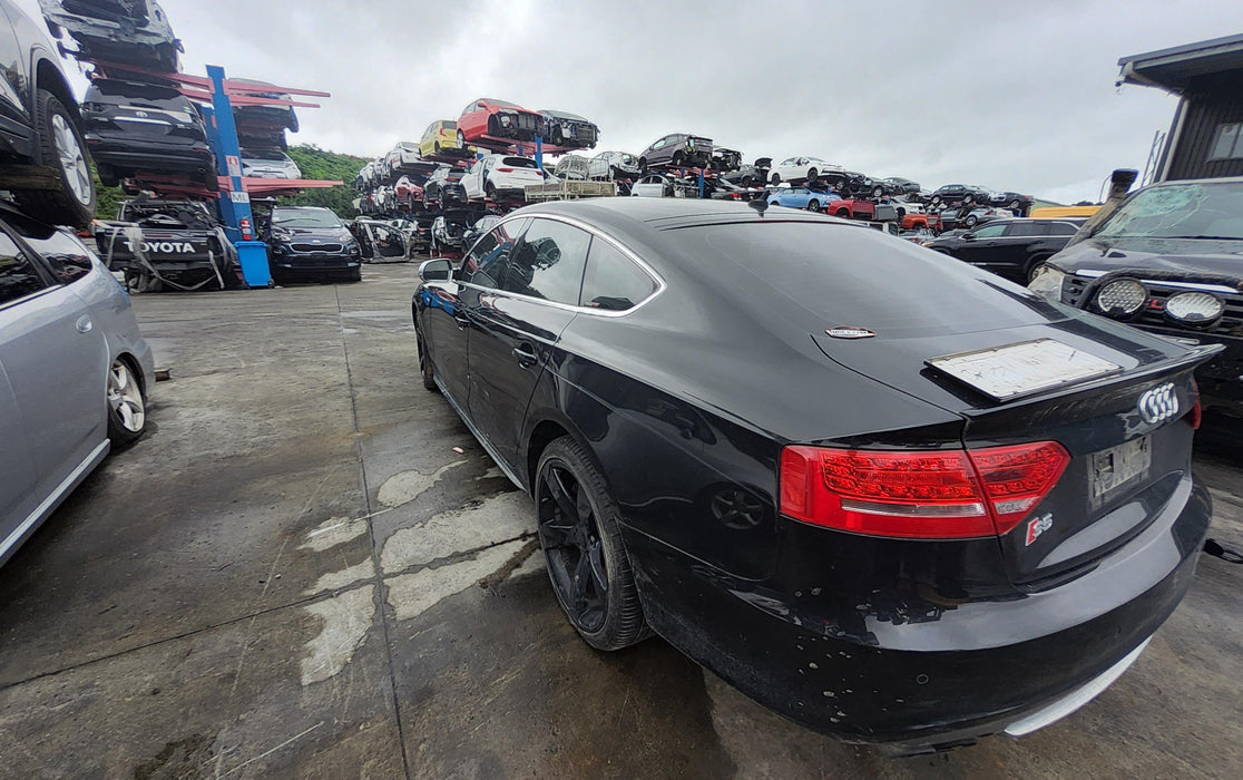 Audi A5 A5  2892 - Used parts for sale