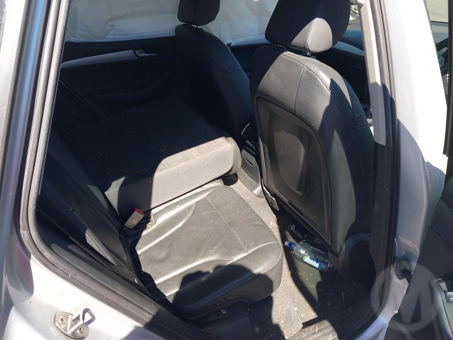 2009 Audi Q5 2.0 TDI Q S TRONIC  4178 - Used parts for sale
