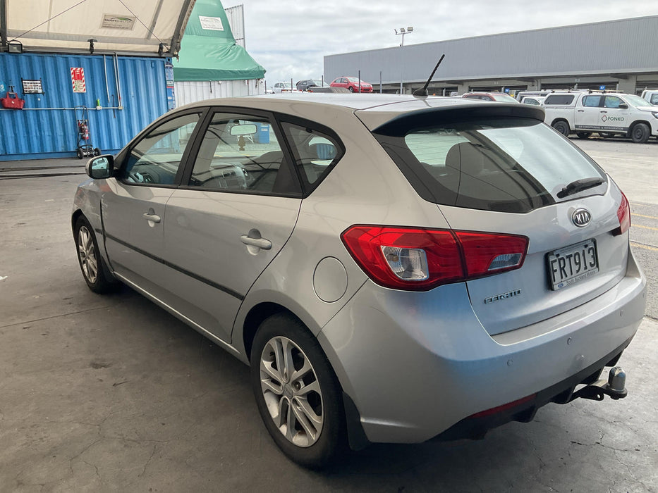 2010 Kia Cerato 2.0 PETROL AUTO LX  5473 - Used parts for sale