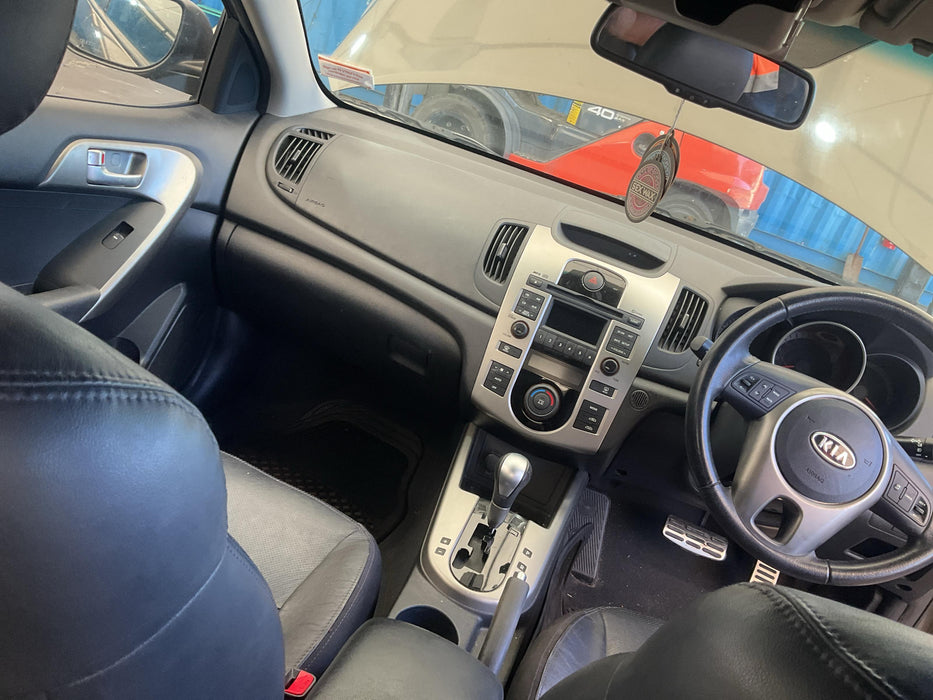 2009 Kia Cerato SLI TD 6143 - Used parts for sale