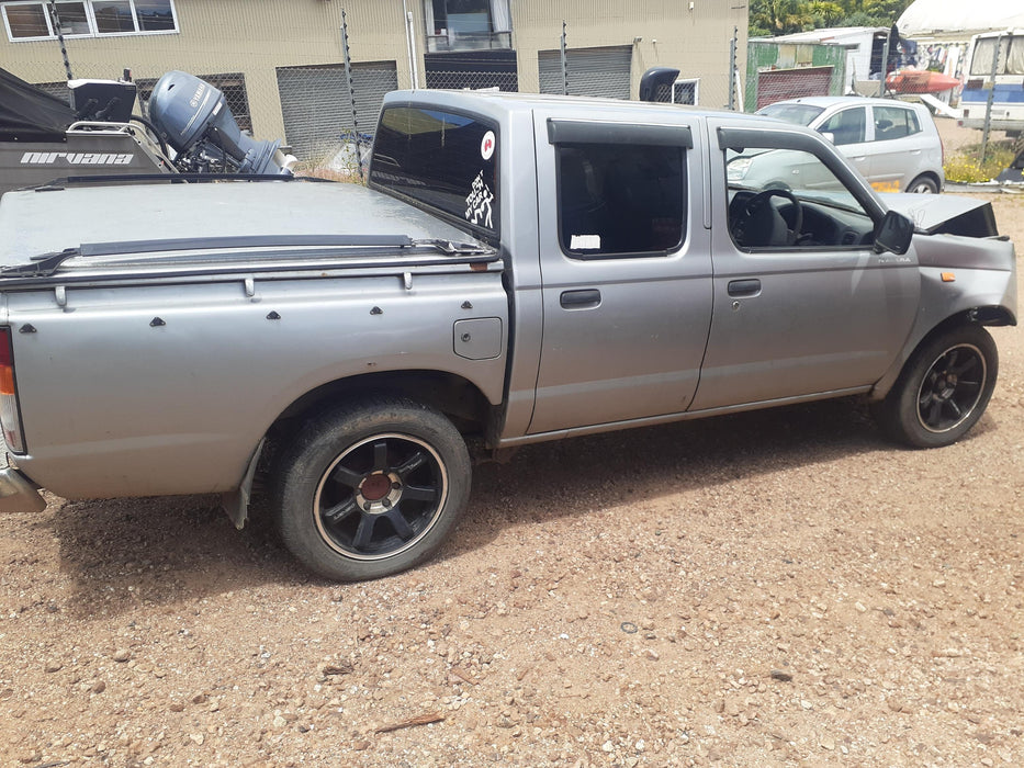 2001, Nissan, Navara, 2.7 2WD D/CAB W/S