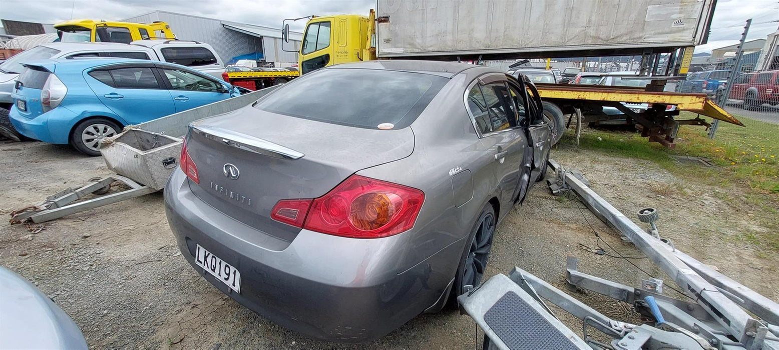 2007 Nissan Skyline   5672 - Used parts for sale