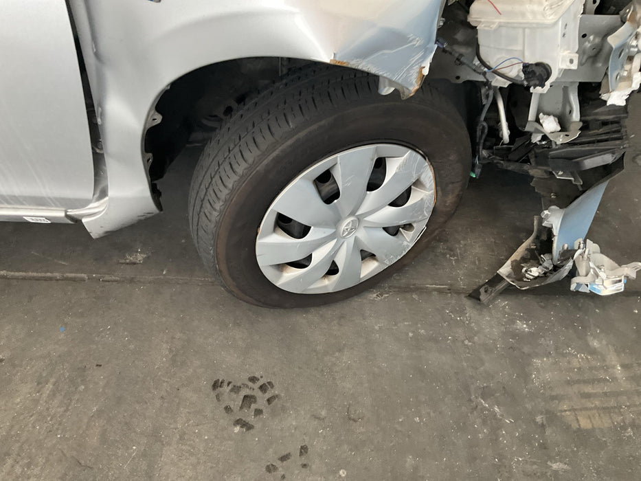 2016 Toyota Aqua   5763 - Used parts for sale