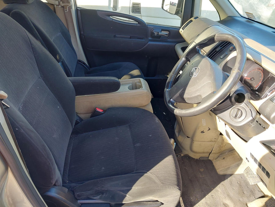 2005, Nissan, Serena, C25-044243