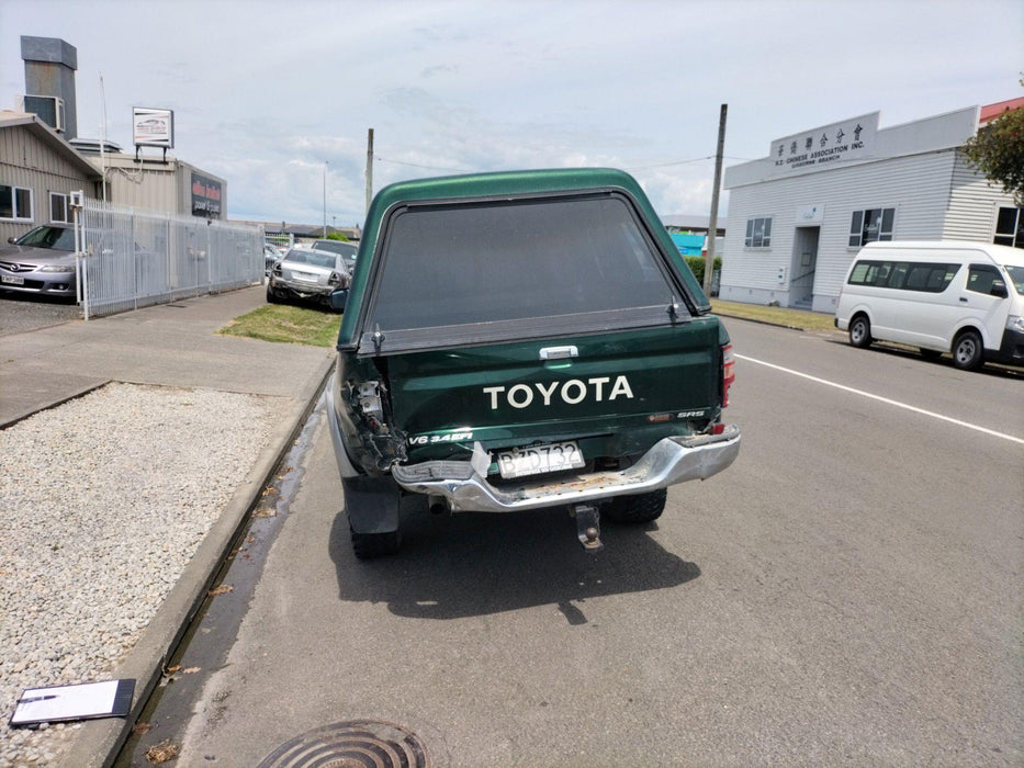 2004 Toyota Hilux 3.4P V6 4WD SR5 DCAB  5816 - Used parts for sale