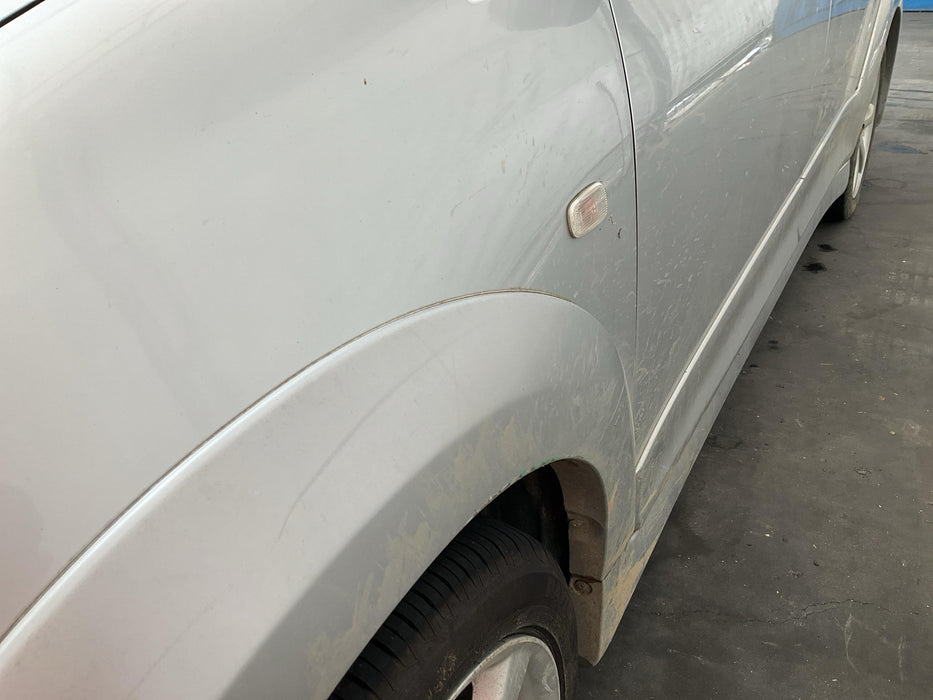2004 Toyota Wish   5609 - Used parts for sale