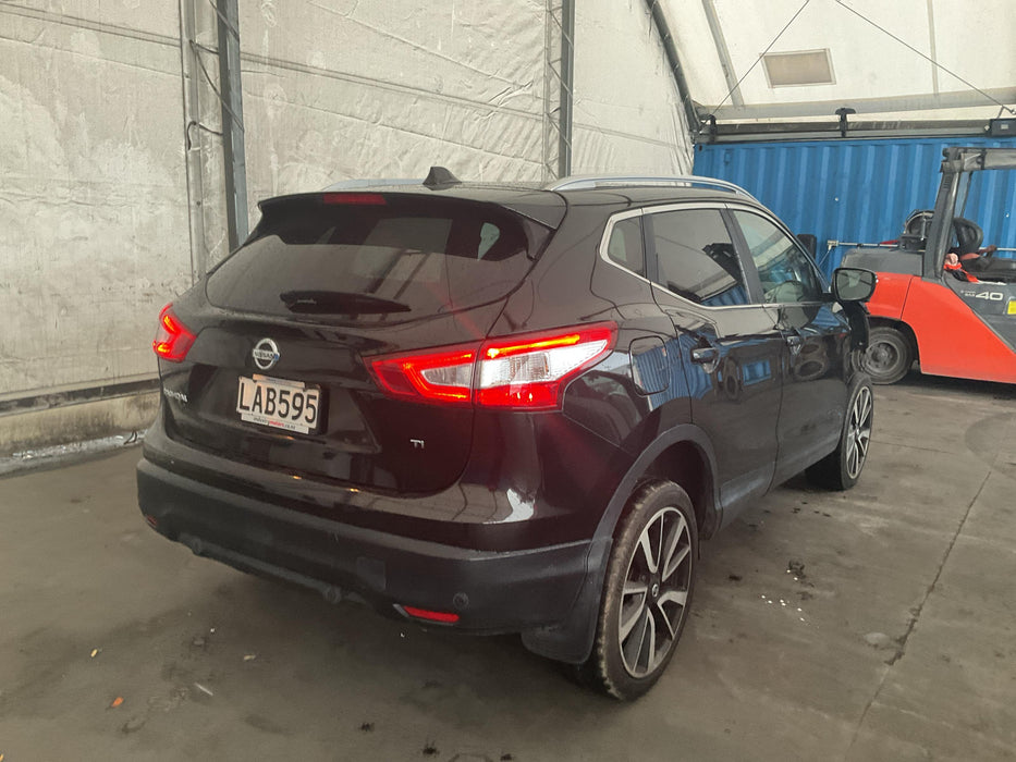 2017, Nissan, Qashqai, TI 2.0P/1CVT/HA/5DR