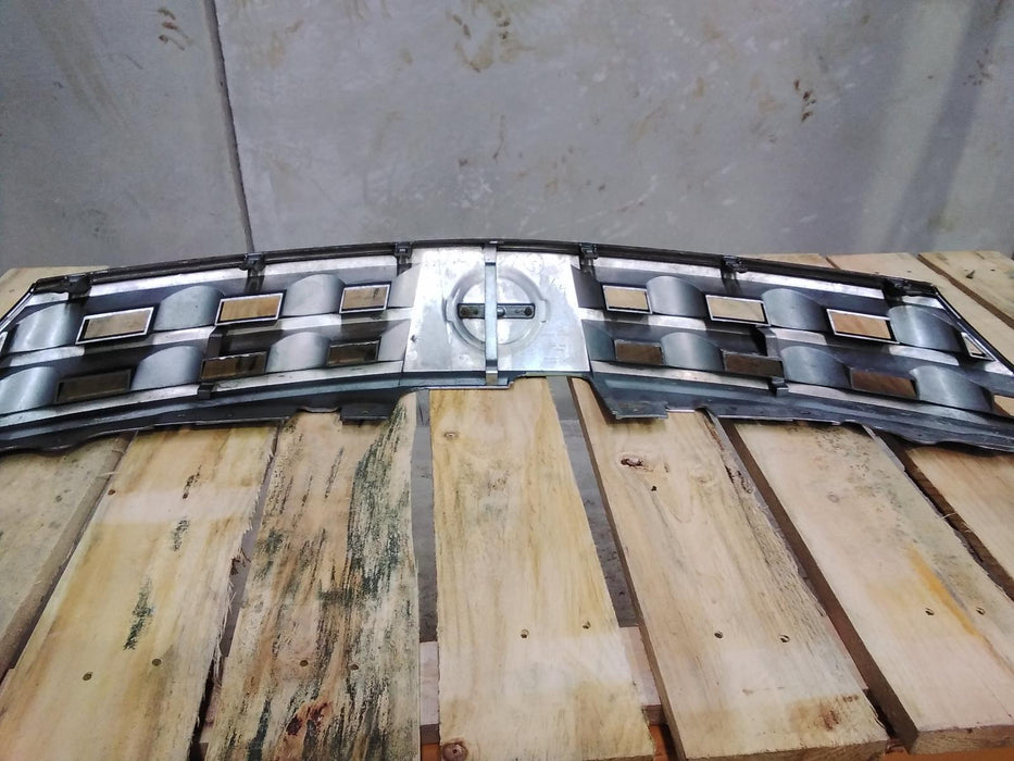Nissan Murano Murano  Grille