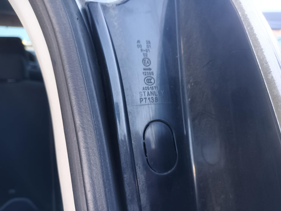2009 Mazda Premacy   6240 - Used parts for sale
