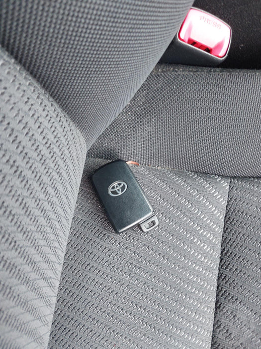 2014 Toyota Camry Hybrid XV50 6003 - Used parts for sale