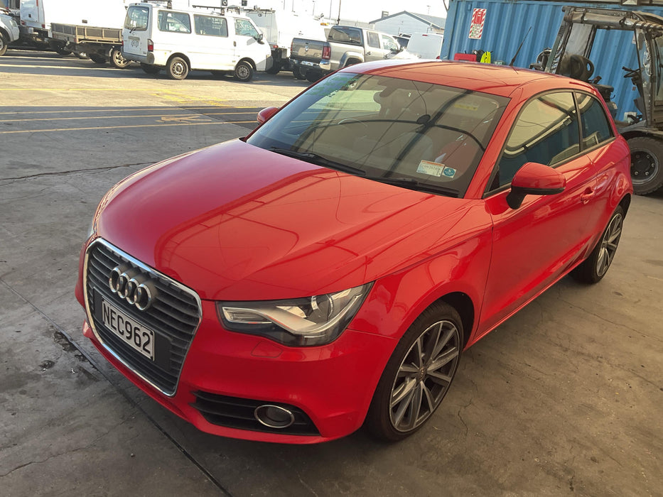 2011, Audi, A1, WAUZZZ8X3BB019620