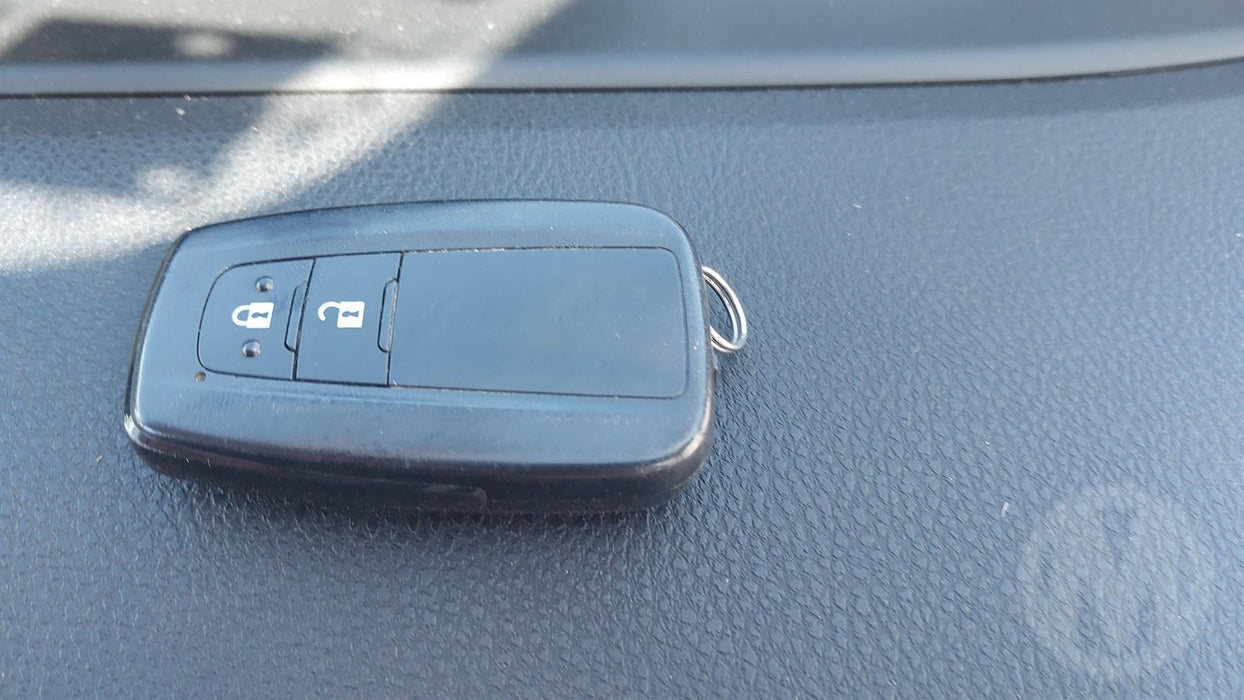 2017 Toyota Prius Hybrid W50 5950 - Used parts for sale