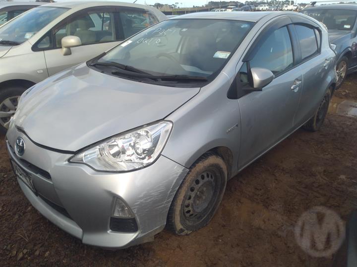 2013, Toyota, Prius, Aqua, NHP10-6176010