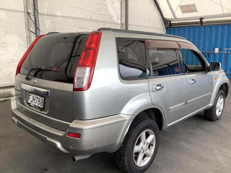 2001 Nissan X-Trail   5665 - Used parts for sale