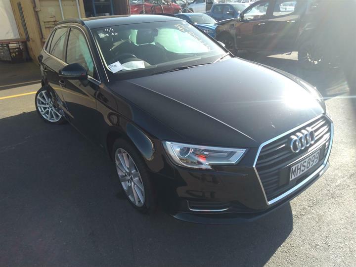 2019, Audi, A3, WAUZZZ8V4KA118516