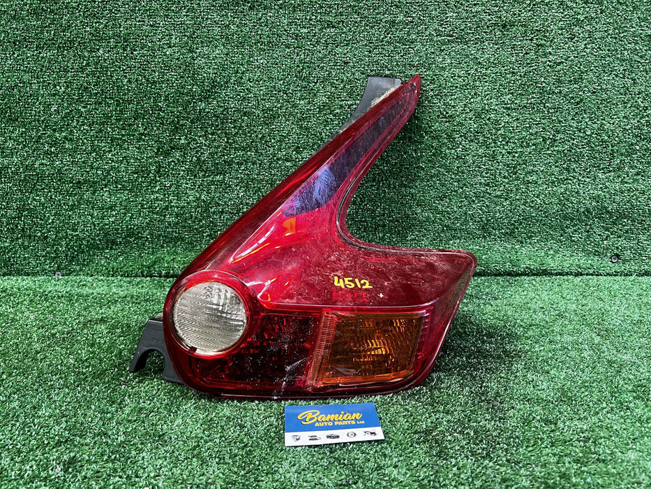 Nissan Juke  I F15 Right Taillight