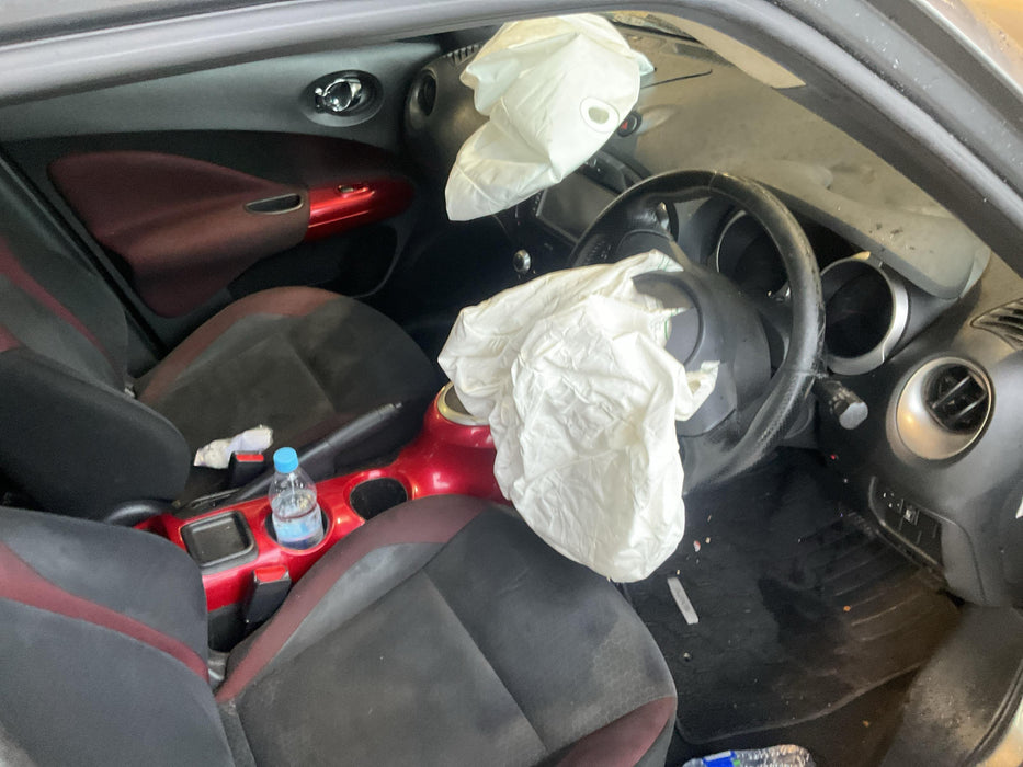 2013 Nissan Juke  I F15 6096 - Used parts for sale