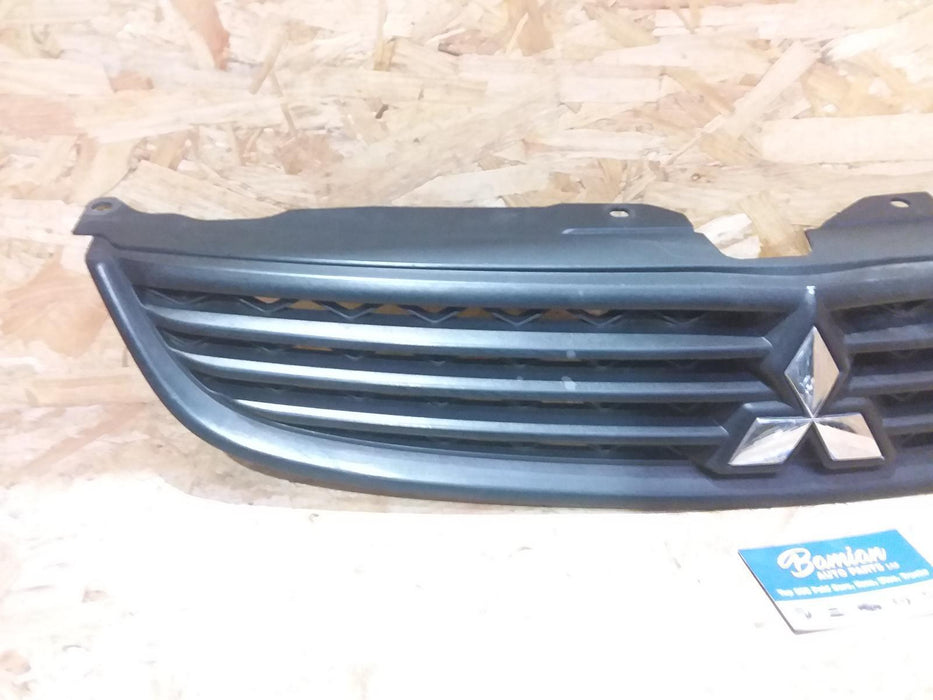 Mitsubishi Colt Colt  Grille