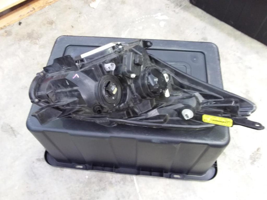 Toyota Wish Wish  Left Headlamp