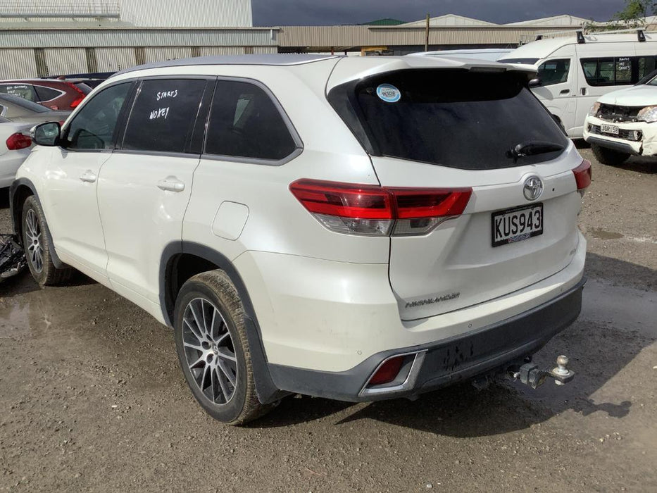 2017 Toyota Highlander LIMITED 3.5P/4WD/8AT  5421 - Used parts for sale