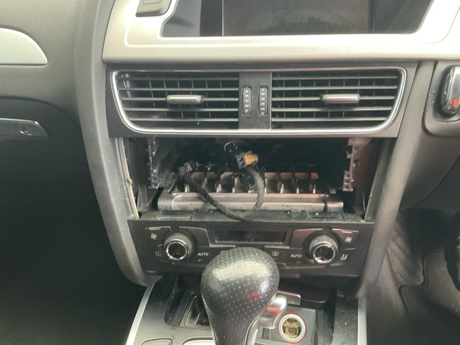 2009 Audi A4   6055 - Used parts for sale