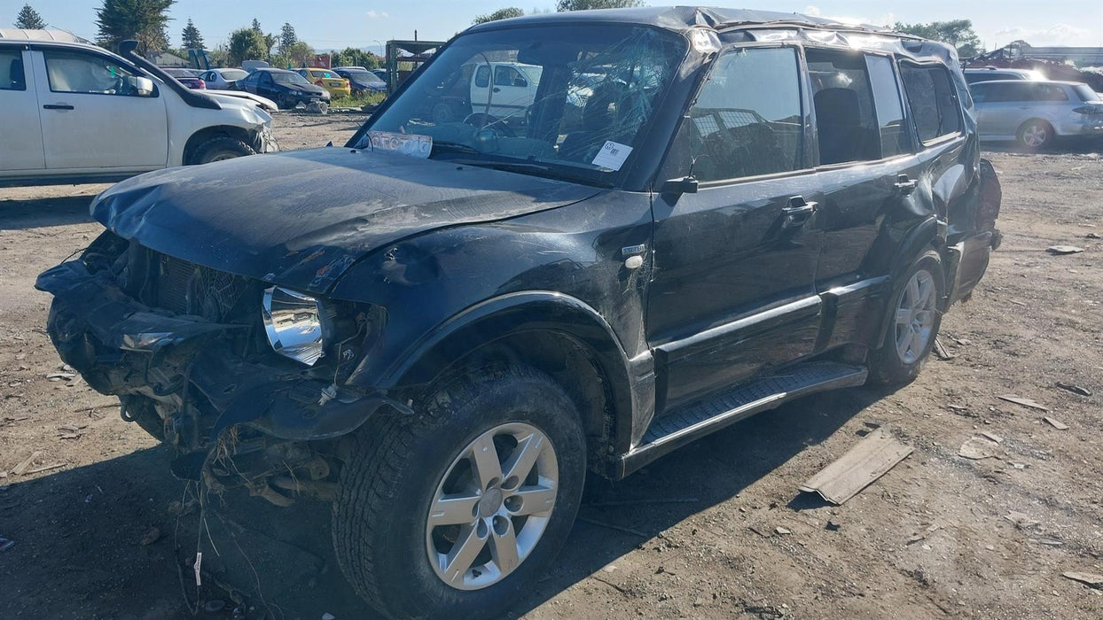 2005 Mitsubishi Pajero   5503 - Used parts for sale