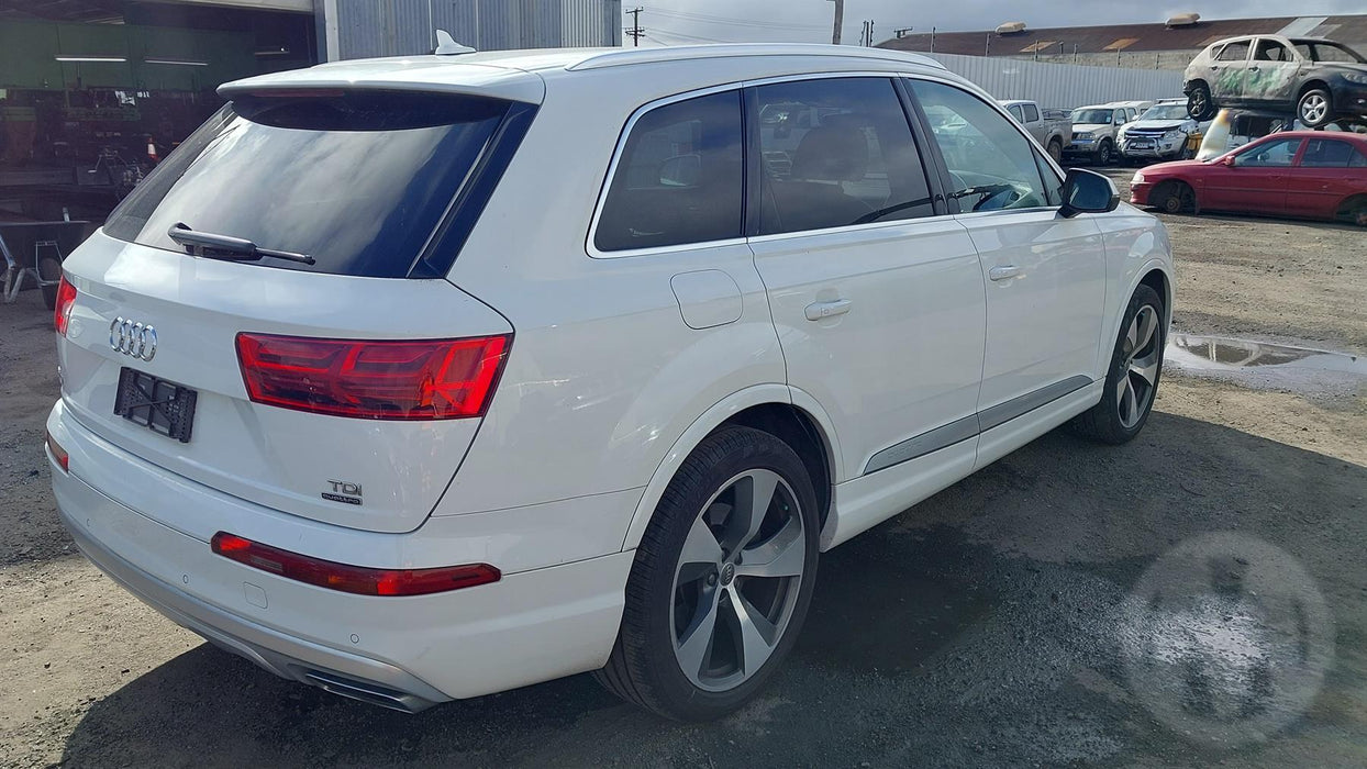 2016 Audi Q7 Quattro 4M 4667 - Used parts for sale