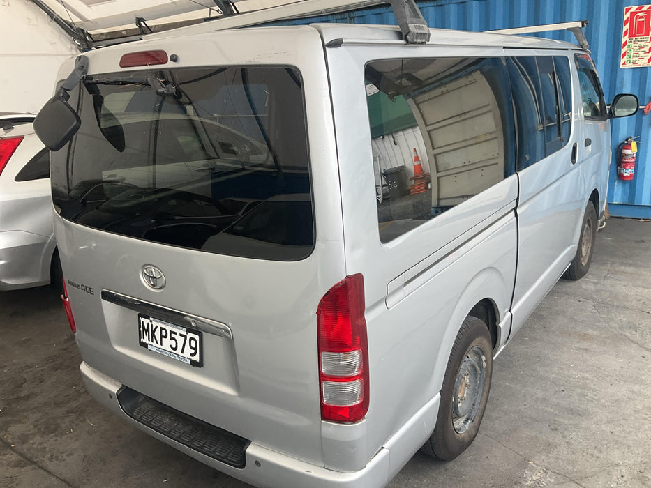 2013 Toyota Hiace  V H200 6224 - Used parts for sale