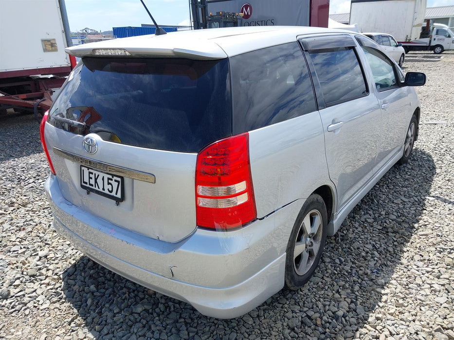 2005 Toyota Wish   5528 - Used parts for sale