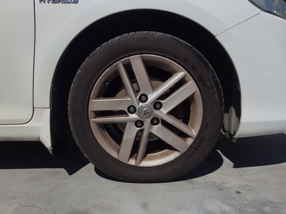 2015 Toyota Camry Hybrid XV50 5822 - Used parts for sale