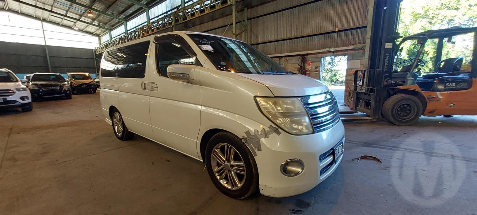 2005 Nissan Elgrand   5846 - Used parts for sale