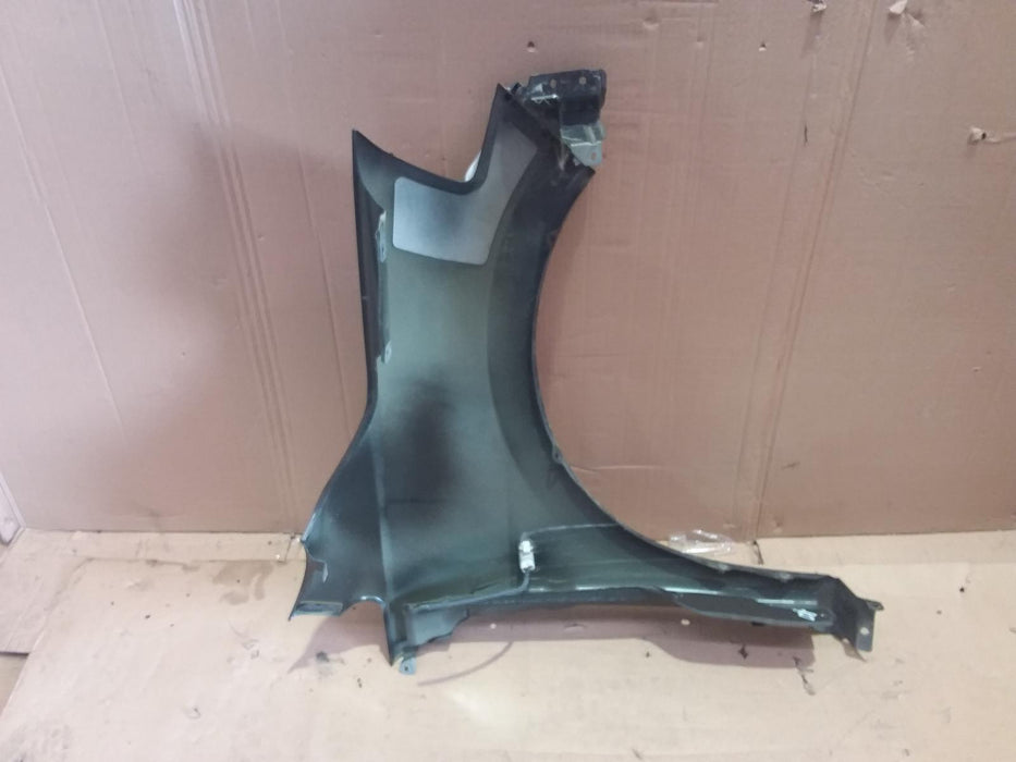 Nissan Tiida Tiida  Left Guard