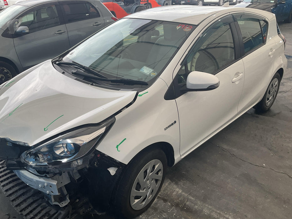 2017, Toyota, Aqua, Hybrid, NHP10-6658884