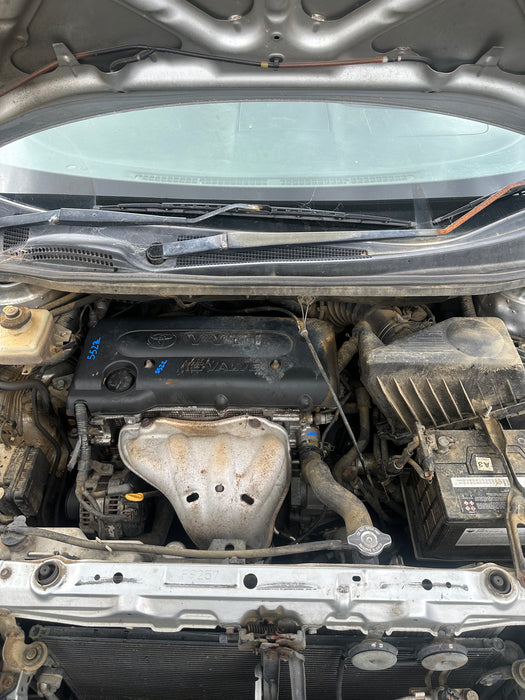 2004 Toyota Ipsum   5522 - Used parts for sale