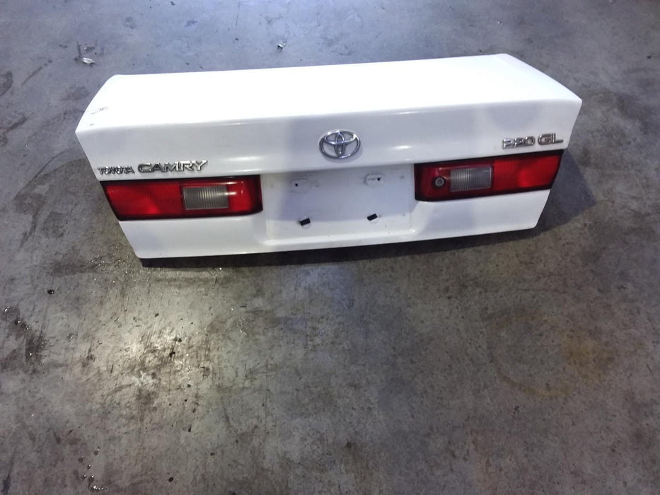 Toyota Camry Gracia  Bootlid/Tailgate