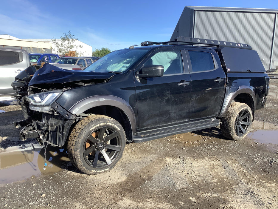 2021 Isuzu D-Max LS DOUBLE CAB 2WD 3.  4949 - Used parts for sale